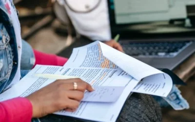 Menyelami Dunia Penelitian Akademis: Memahami Skripsi dan Tesis