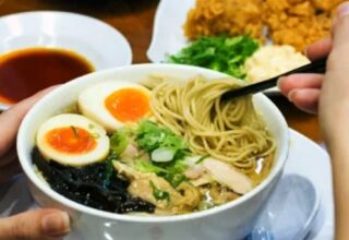 Menyusuri Dunia Kuliner di Jakarta: Menemukan Cafe Hits dan Makanan Legendaris